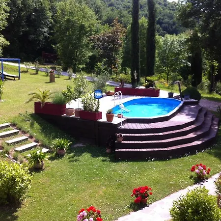Appartamento Casa Valrea Haus Am Fluss Pergola