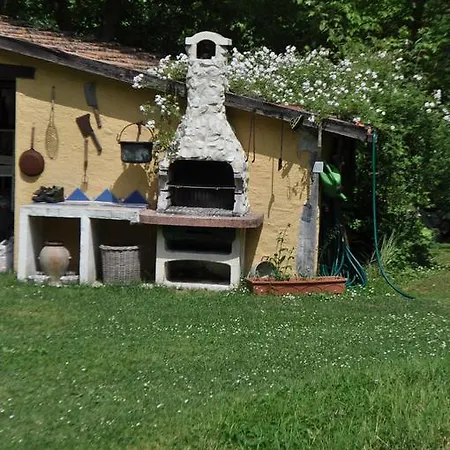 شقة Casa Valrea Haus Am Fluss *