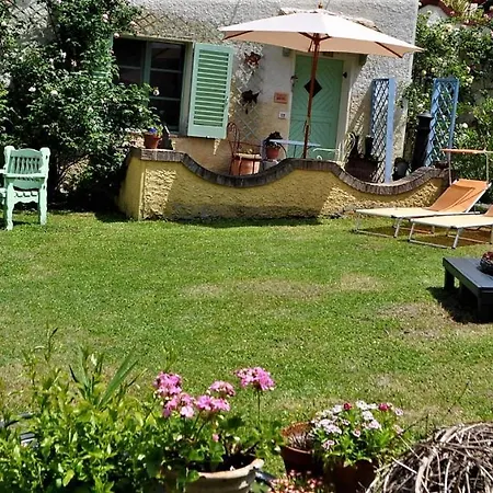Casa Valrea Haus Am Fluss شقة