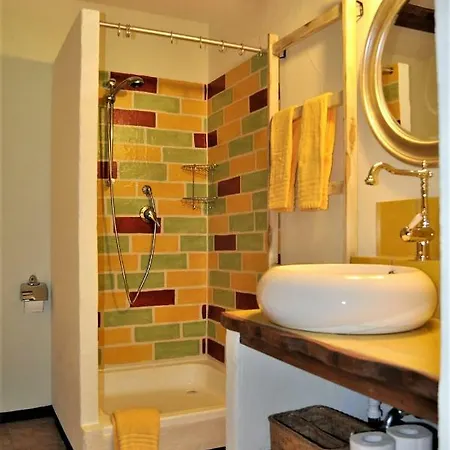 Appartamento Casa Valrea Haus Am Fluss Pergola